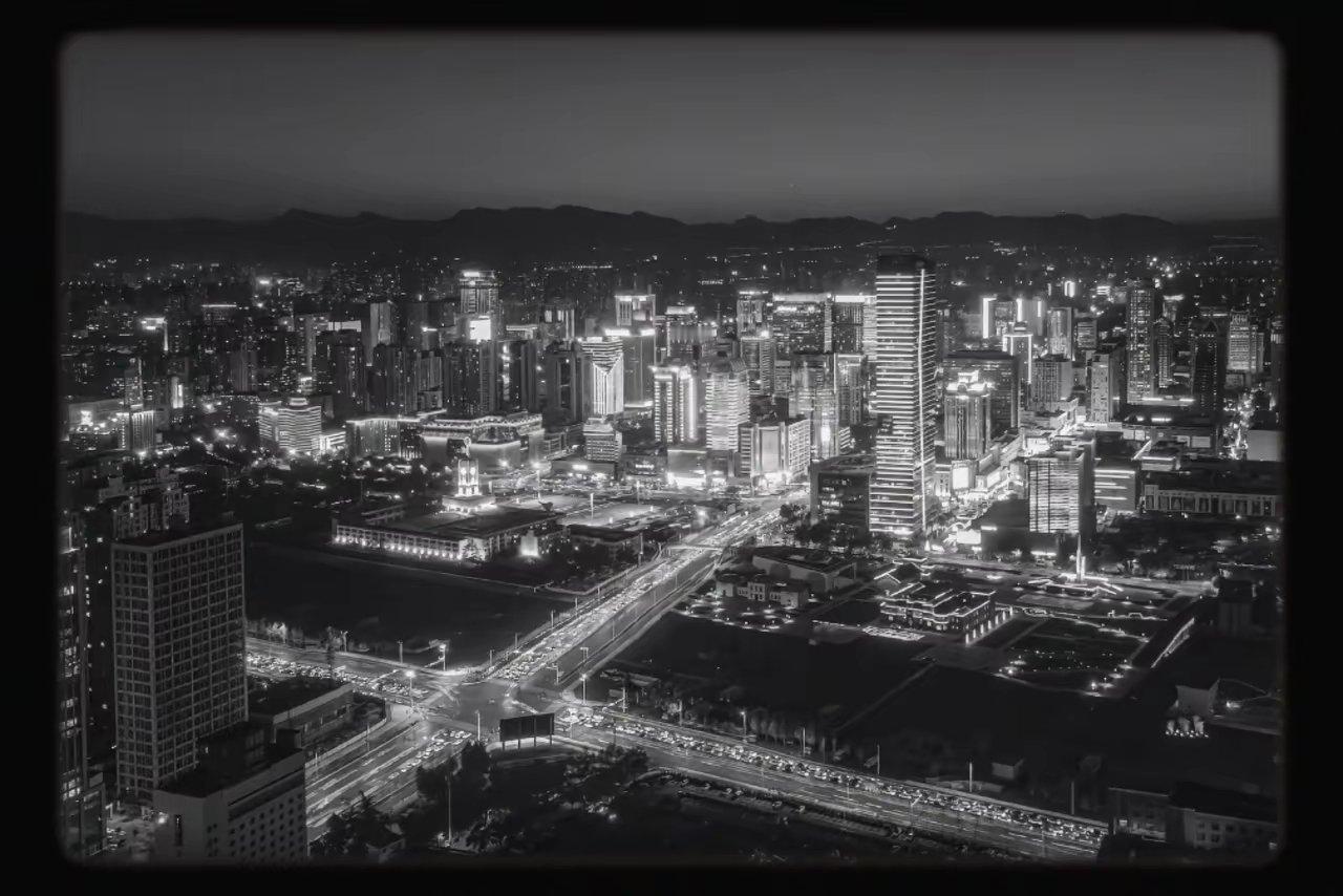 你以为超级大国的衰落需要两百年？历史告诉你，利益集团的疯狂繁殖，三十年就足够掏空