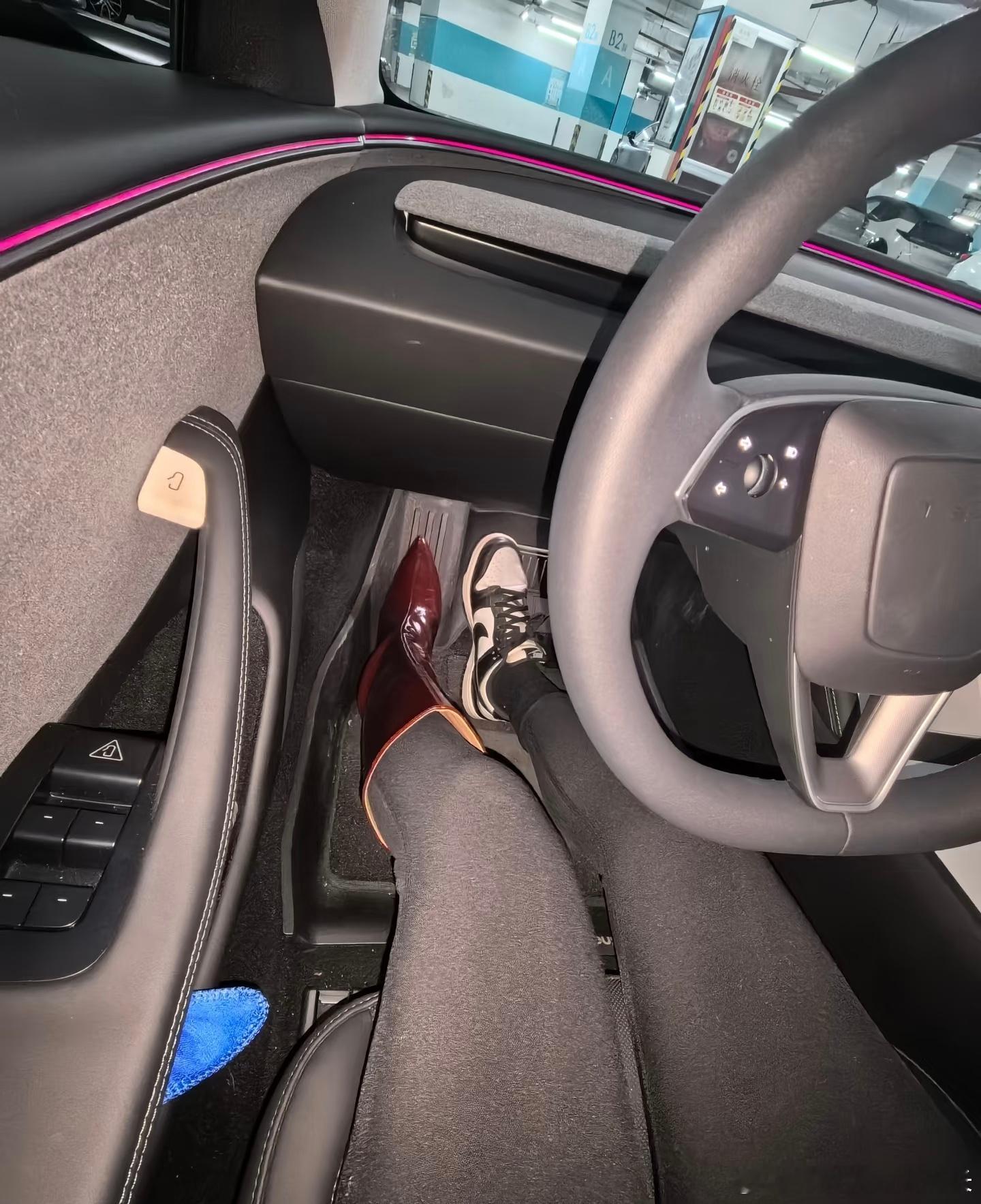 女孩子冬天开车有多费劲