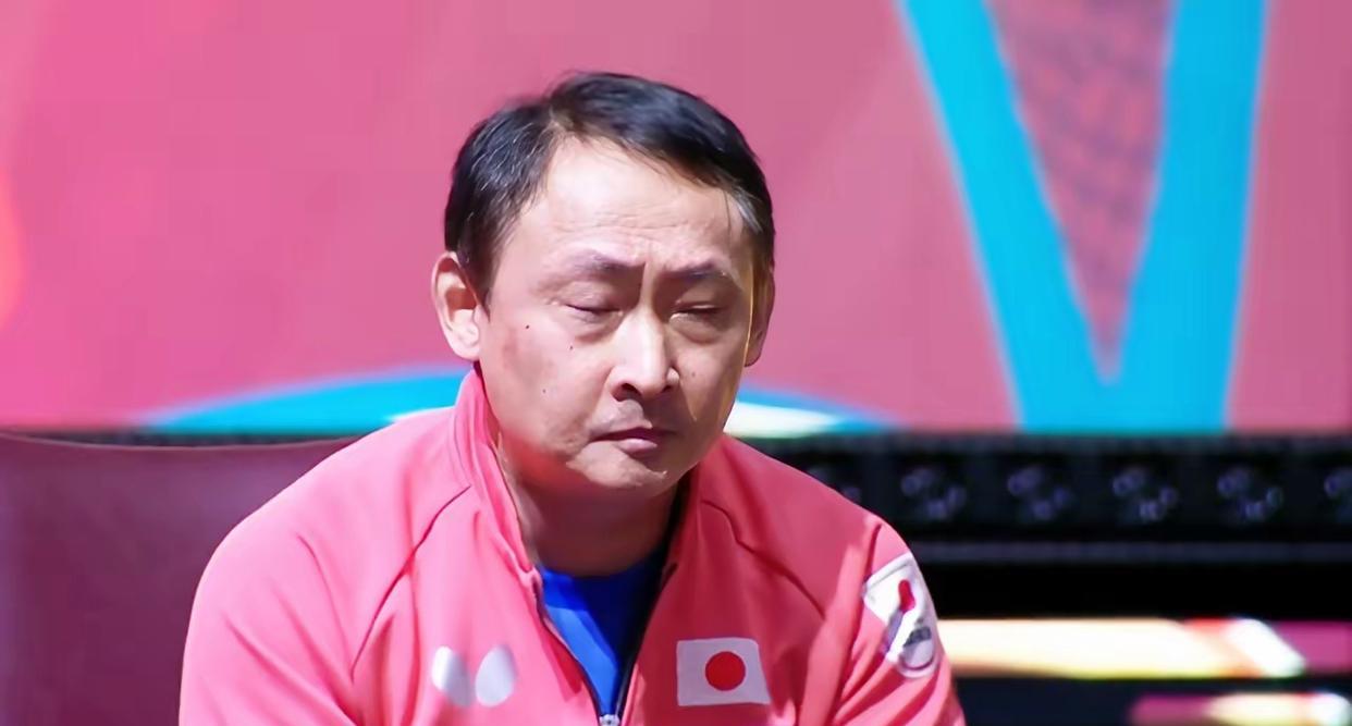 张本宇的如意算盘这回又要彻底落空了！先是张本智和输给户上隼辅，赛前准备和国乒球
