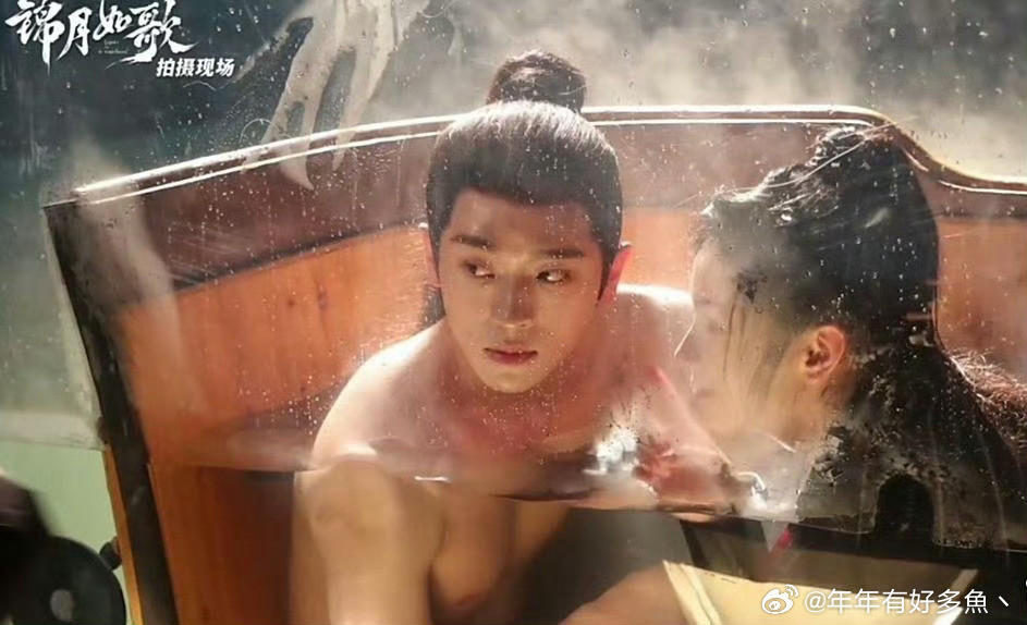 浴桶戏原来是这么拍的！难怪演员不会有生理反应