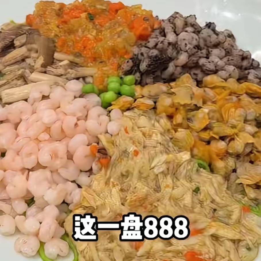 我是陕西省人，生活在西安。陕西人中午基本都是吃面食。在西安生活近十年了，西安大大
