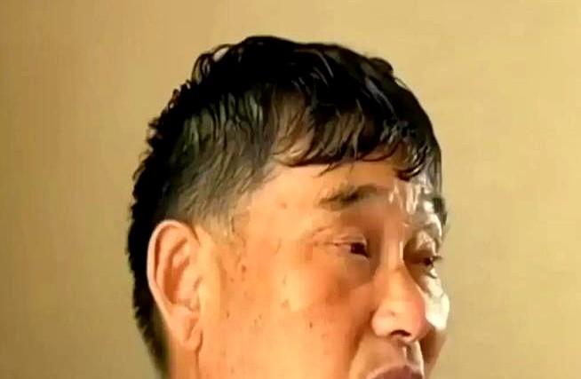 8万元演出费都结了，朱之文赶到寿宴现场却临时停了脚步：旁边竟在办丧事，红白挨得太