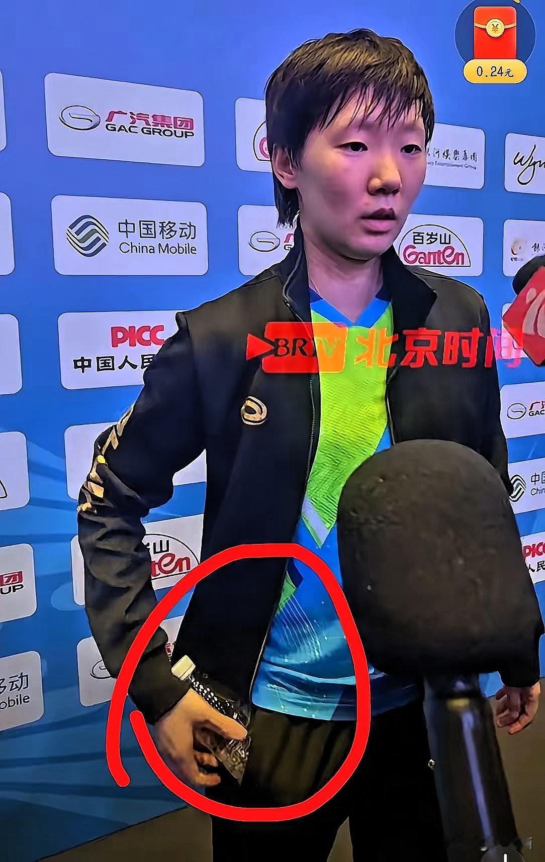 王曼昱啊王曼昱，真没想到你把节俭刻进了骨子里！全运会夺冠本该是焦点时刻，可你