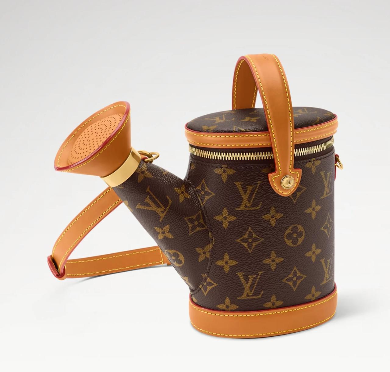 LV新款男士手提包，售价为36,000元人民币（5,217美元），配套的浇水壶