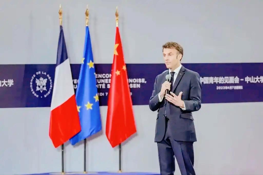 以色列彻底拉黑法国！现代版农夫与蛇上演，昔日救命恩人如今反目。以方宣布停购所