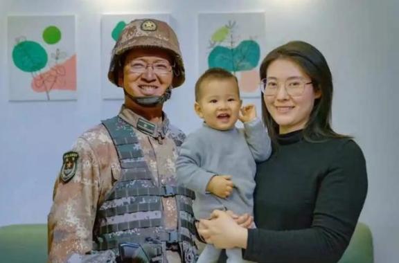 2020年，33岁男子丢下怀孕5个月的妻子再也没有回来，妻子不听劝阻，坚持生下了