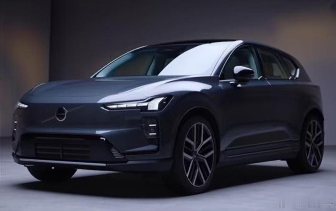 朱博IP已经闪现瑞典，沃尔沃EX60还有不到48小时就发布了，又零散出了一些图，