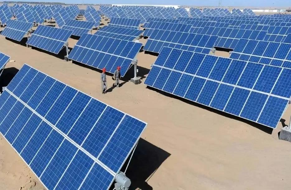 中国光伏助巴基斯坦省下超百亿美元谁能想到，中国生产的光伏板，竟能帮一个国家