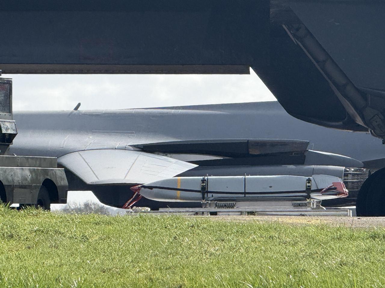 目前，美国在英国费尔福德皇家空军基地部署了15架轰炸机（12架B-1B