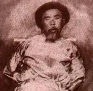 毛泽东的第二任岳父贺子珍亲爹革命烈士贺焕文说起毛泽东的岳父，大家可能首先