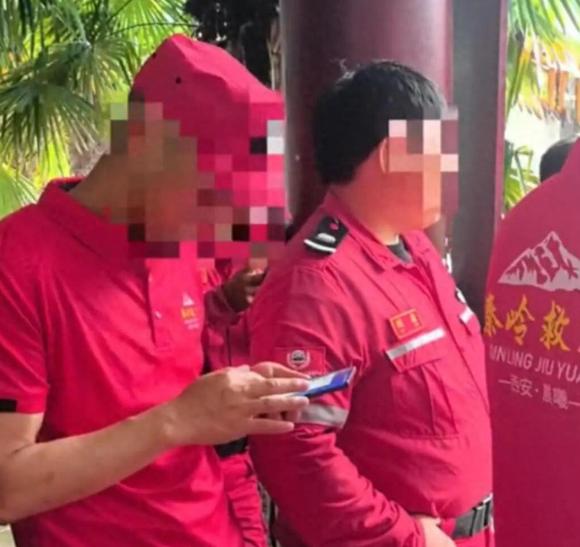 农夫与蛇！9月19日驴友违规进秦岭遇难，遗体找到后，家属反手起诉救援队。[无辜笑