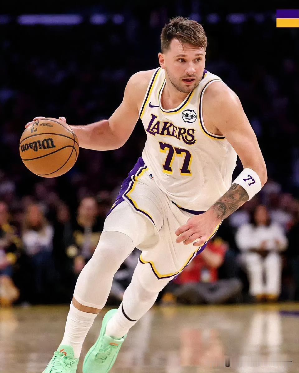 太扎心了[捂脸哭]，湖人112-124输给国王，这场球直接戳破了两个残酷的事实！