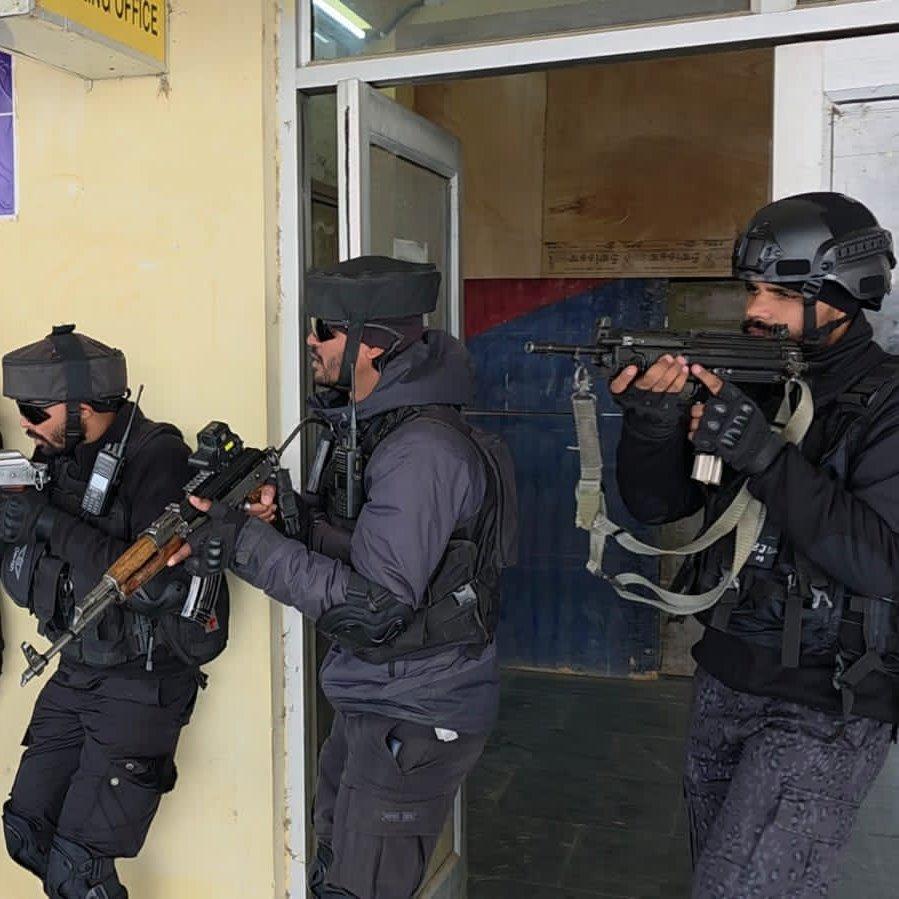 印度特警与国产新型冲锋枪