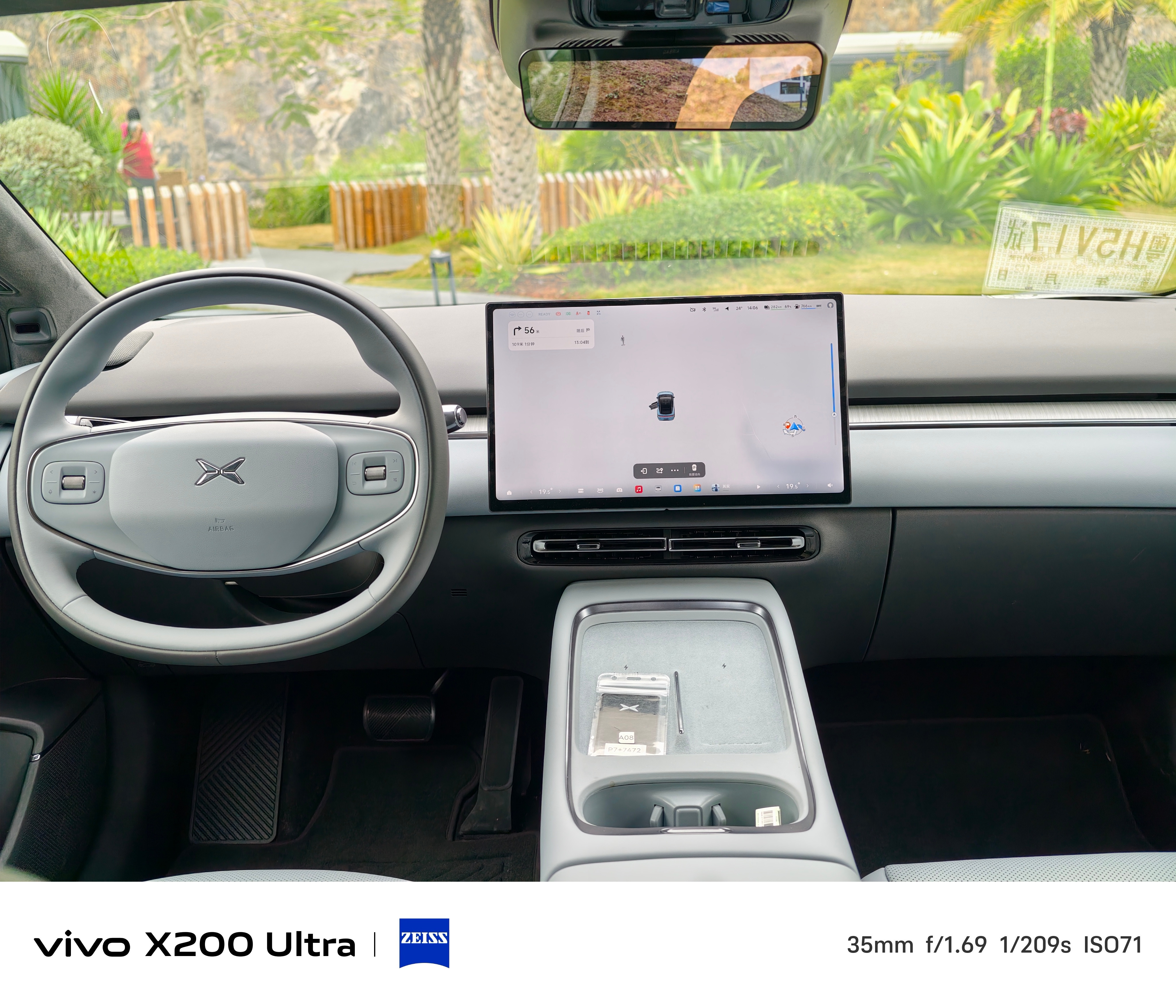 试驾2026款小鹏P7+的增程版相比26款的G7，P7+的外观改动是很大。首先就