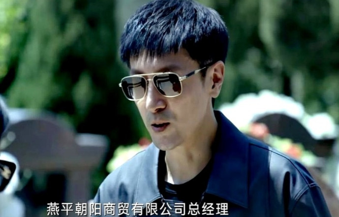 《绝密较量》谍报人员的身份五花八门要说这年头最会隐藏身份的还得是伍德谁能想