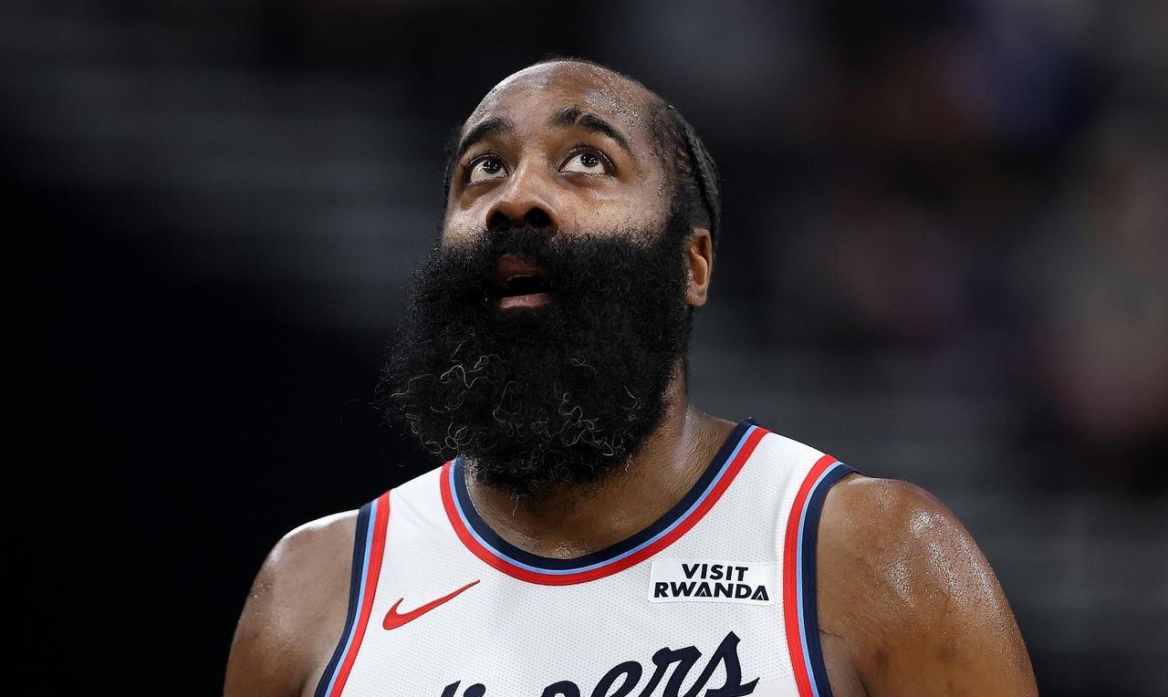 虽然炮哥的事件过去了，但我还是想说一下其实我是觉得吧，你说要是战绩好的话，炮哥