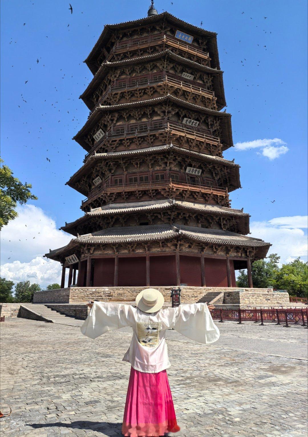 我真喜欢大同的夏天，这句话我要说10086次！人在长沙是不可能7月份穿上补服的，