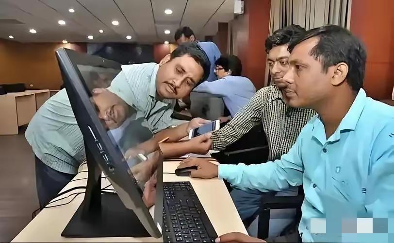 印度企业在华“大量招人”引关注！真实目的曝光：借工作签证带亲友来，目标建社区