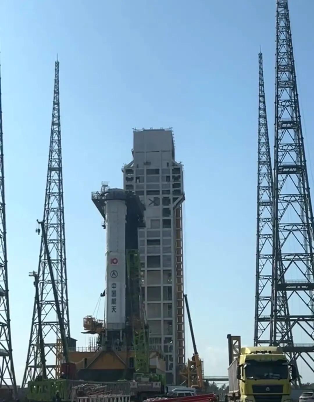 春节前航天圈还有两大看点：美国的载人绕月飞行试验——阿尔忒弥斯2号任务，及我国的