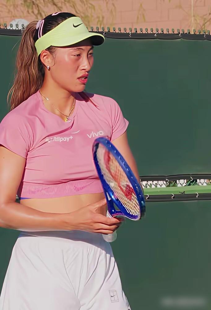 从世界第四直线坠毁到第二十四，一刀裁掉带自己拿奥运金牌的功勋教练，转头撞进斯瓦泰