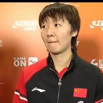 蒯曼输了，莎莎脚崴了退出比赛，曼昱拿金牌稳稳的了，蒯曼输定了，但没想到蒯曼给曼