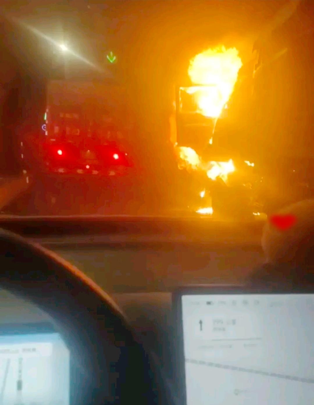 隧道火海生死劫！菏泽小伙冒死救人，一通遗言看哭无数人4月13日，山西宝塔山