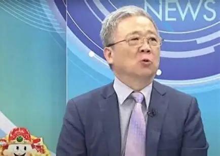 这招够硬！台湾省退役将领栗正杰曾在政论节目上提了一件让许多人产生警觉的事：他援引