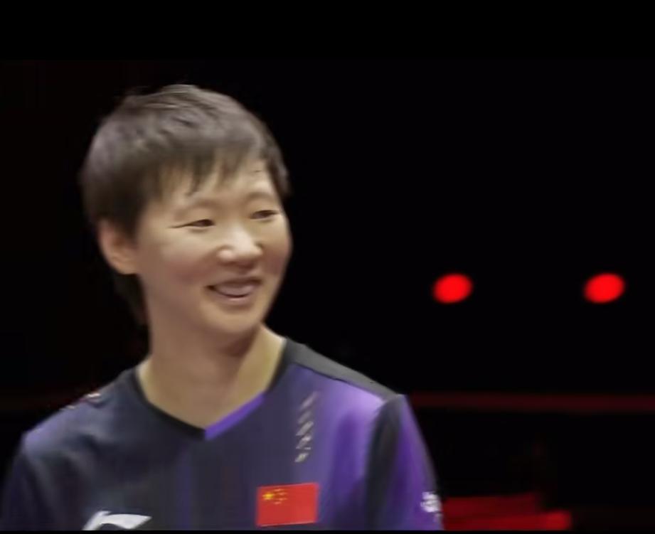 王曼昱4:1温特赛后采访太全面——恭喜国乒提前包揽女单冠亚军！3月1日新加坡大