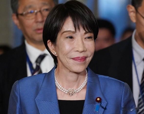 高市早苗短期内没有任何道歉可能！12月27日，日本媒体披露，高市早苗已经决定从本