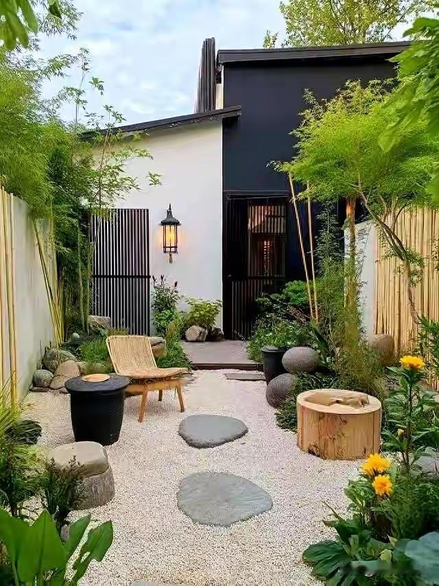 转了一圈，又回到了原点！老家开封是一座四线城市，一位邻居阿姨的老公特别能干，2