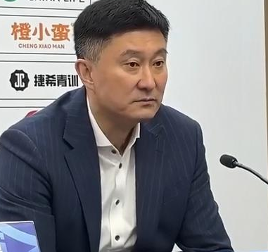 广东男篮主教练杜锋谈球队俱乐部杯淘汰赛大胜江苏，他表示：连续三天比赛，而且这场和
