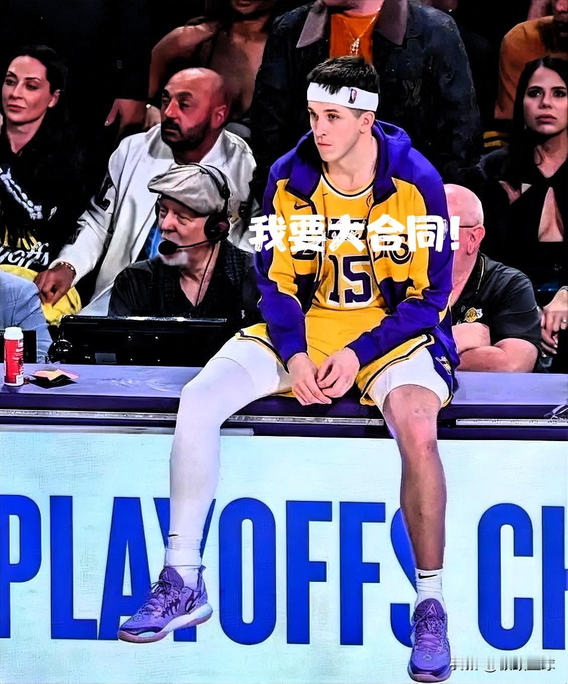 湖人里夫斯狮子大开口啊！根据记者KurtHelin报道，里夫斯团队希望获得