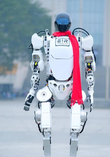 特朗普签了，中方反制来了。7月30日，美国FCC禁令正式落地，中国机器人与逆变