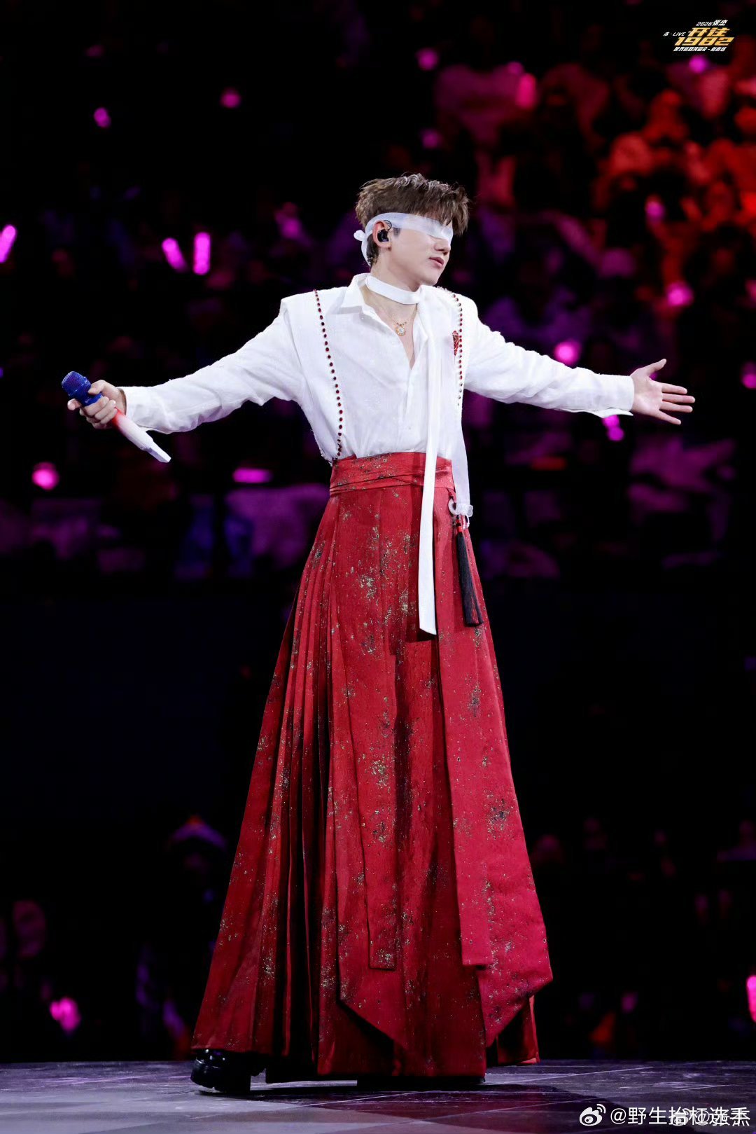 张杰演唱会抢票张杰北京鸟巢站抢票直接秒没！手速根本跟不上，星星们手速太绝了，完全