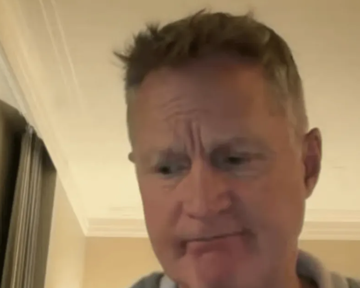 勇士主教练史蒂夫-科尔参加了一档电台节目，谈到了在吉米-巴特勒大伤的话题。科尔