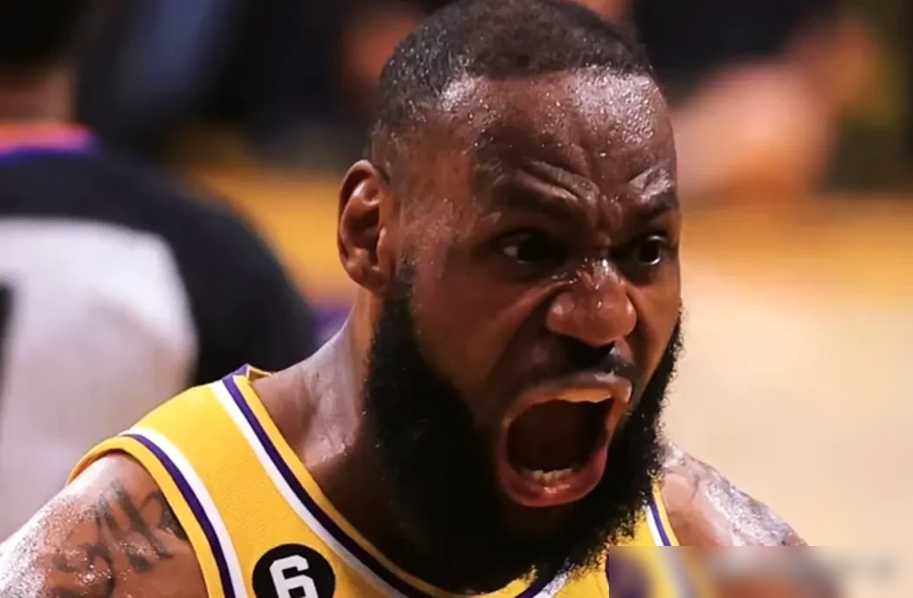 ESPN新榜单把詹姆斯排到第18，比库里杜兰特还低，直接炸了。这是这榜单15年来第一次把老詹挤出前十