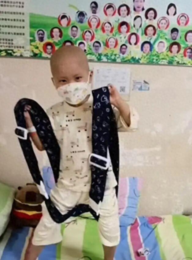 4月26日，重庆的侯健通过社交媒体发文，告知了所有人一个悲痛的消息——他的女儿侯