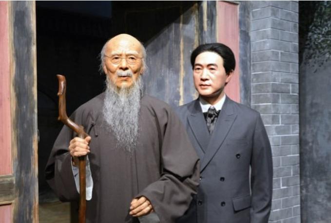 1937年5月，徐悲鸿豪掷10000元现金和自己的7幅经典画作，从一个德国女人手