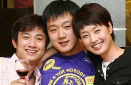 006年，那时已经30岁的马伊琍在拍摄《奋斗》时，隐瞒了一件事，佟大为也帮她保密