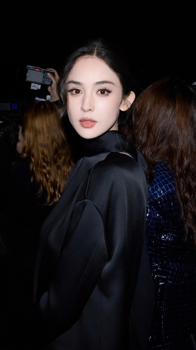 高贵反差的娜扎亲妈[爱心]​