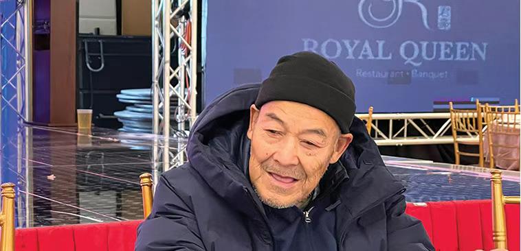 他死了！那个年轻时卷走家里全部积蓄,偷跑到美国32年，流落街头时被送回上海，打算