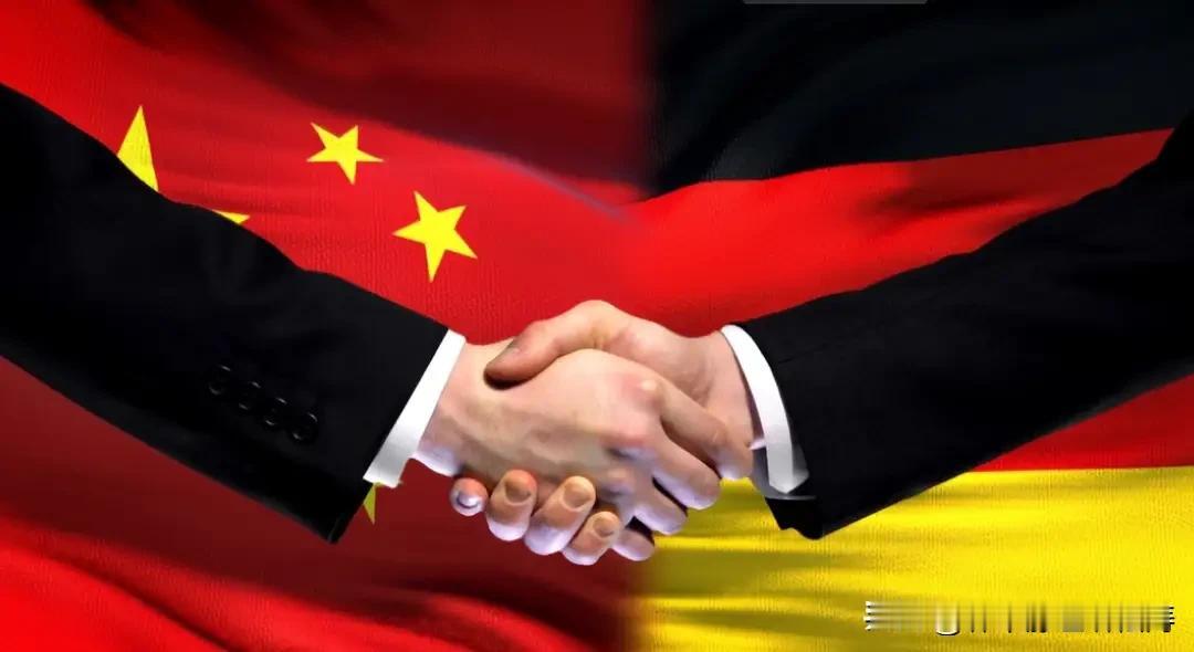 德国总理默茨的专机落地北京，这次两天一夜的行程，最让人玩味的不是握手寒暄，而是他