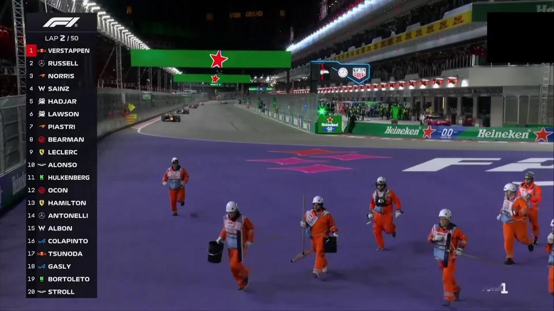 今天比赛中最震惊的一幕。。。