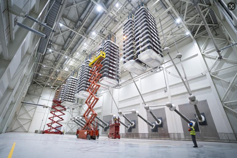 全球危机轮番“拷打”，为什么感觉中国人，好像无法被“选中”？有外国网友发现，为