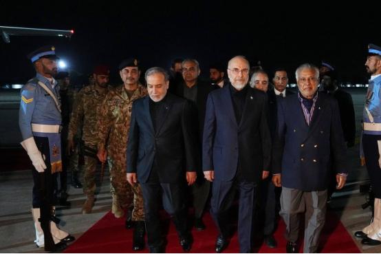 不宣而战，以色列深夜开火，特朗普宣布3个新决定，伊朗要小心了以色列又出手了，