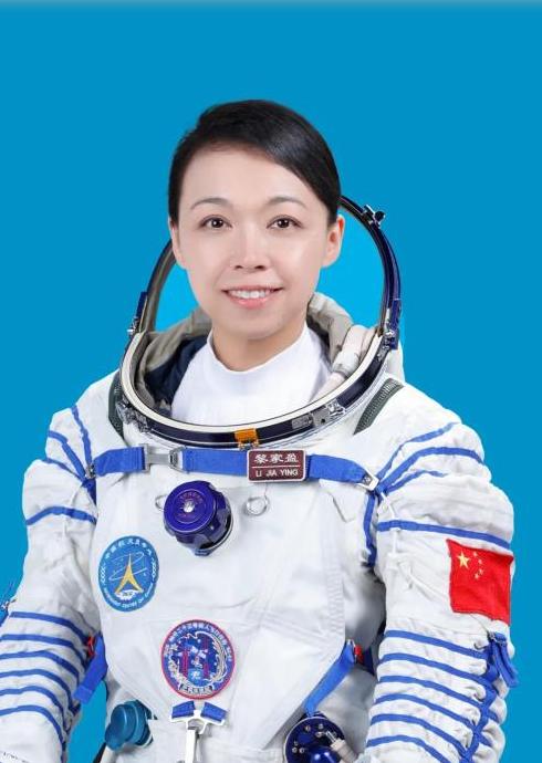 太振奋人心了！香港航天迎来历史性时刻！香港首位航天员黎家盈，刚刚进驻中国空间