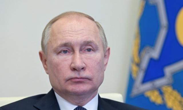 第一面白旗举起，俄罗斯终于看清，关键时刻谁才是真朋友，俄罗斯没想到，第一个扔下白