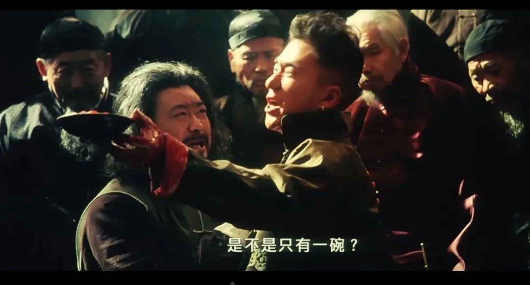 武大杨景媛最开始就是冲着想毁掉这个男孩去的！事件发生后，她第一时间想要的书面道歉