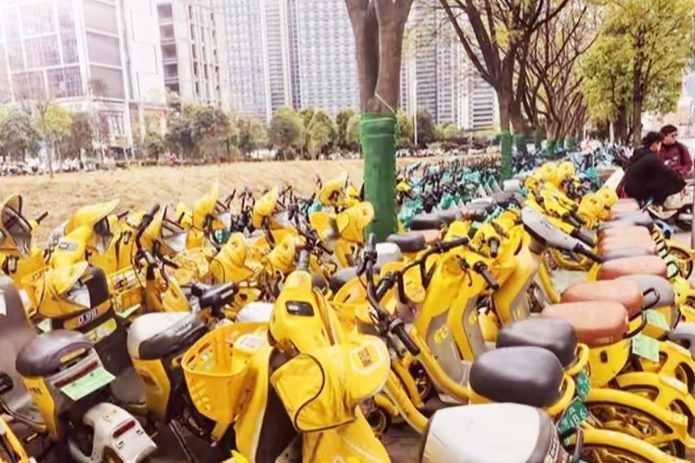 🔥炸锅！昆明共享电单车