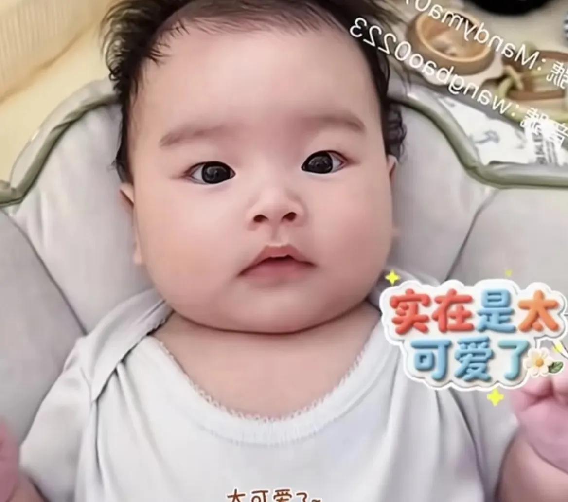 马筱梅小汪宝全新视频出炉，比百日宴时明显又长大了一天一个样马筱梅刚发了段小汪宝
